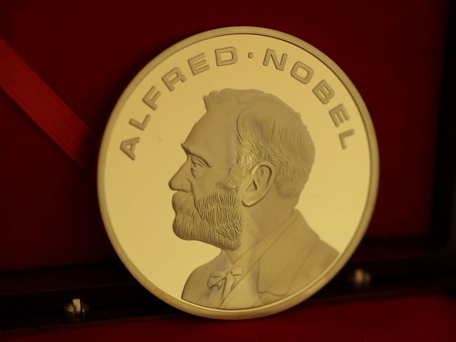 Hawking2018ŵ Nobel Prize (1).jpg